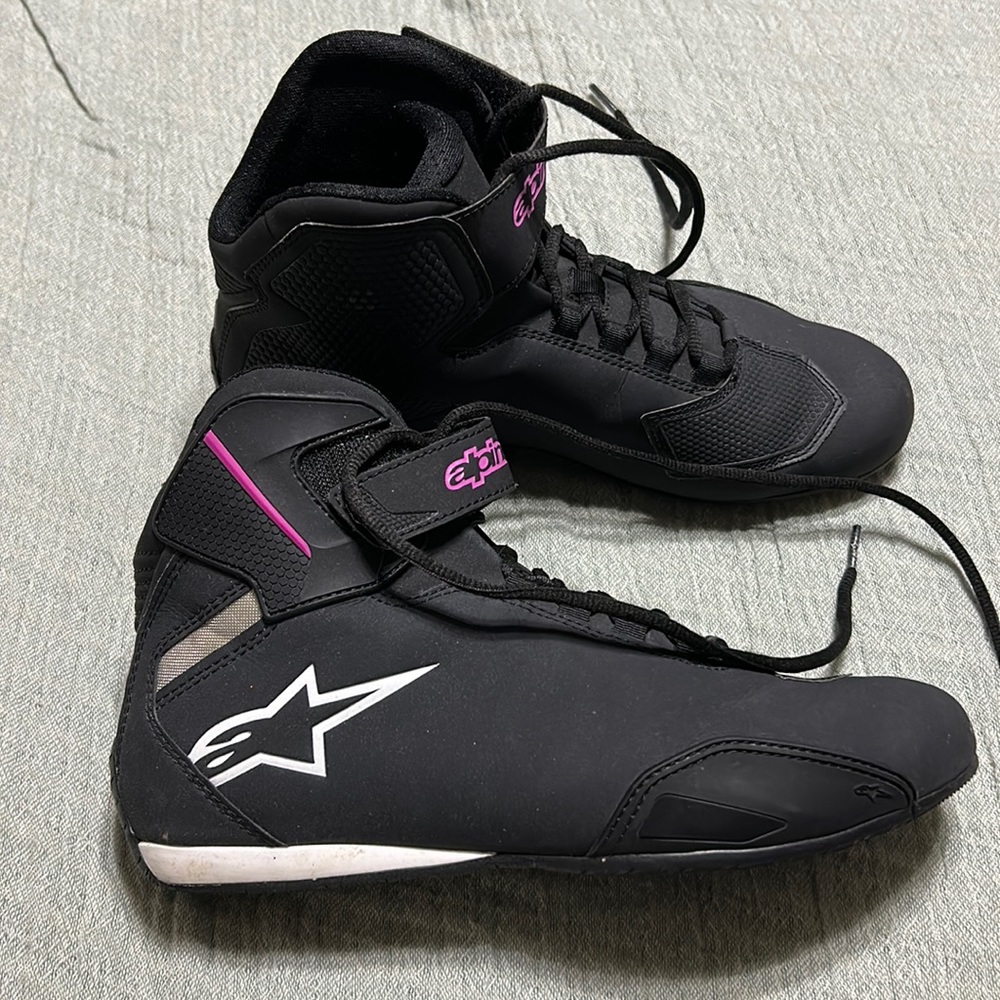 Alpine Stars Boots size 8.5